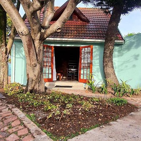 Cozy Cottage +/- 500M From The Beach كيب تاون المظهر الخارجي الصورة