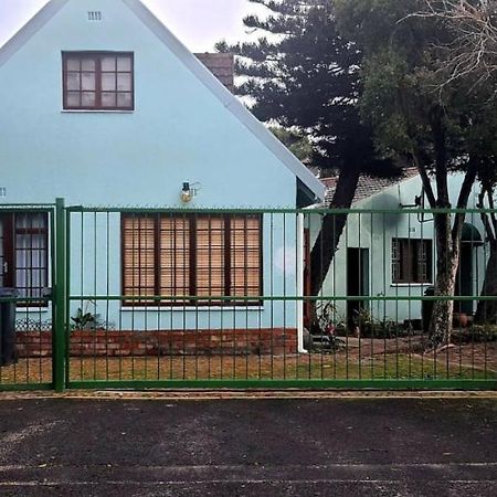 Cozy Cottage +/- 500M From The Beach كيب تاون المظهر الخارجي الصورة