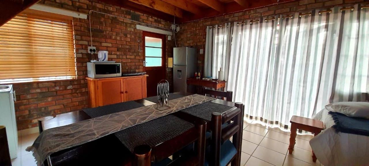 Cozy Cottage +/- 500M From The Beach كيب تاون المظهر الخارجي الصورة