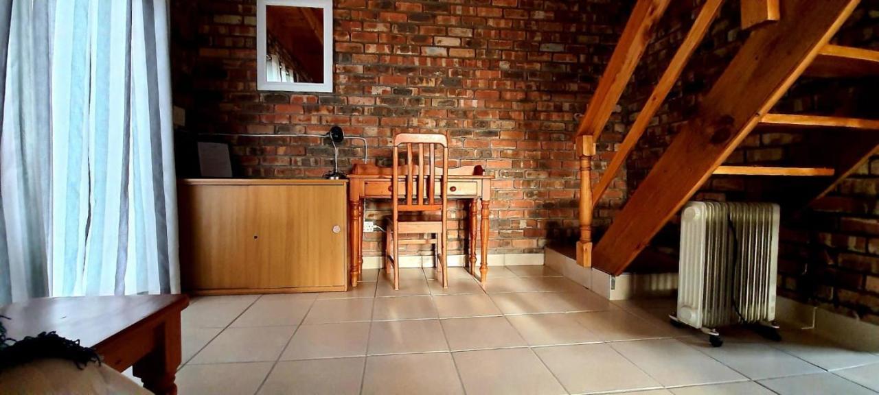 Cozy Cottage +/- 500M From The Beach كيب تاون المظهر الخارجي الصورة