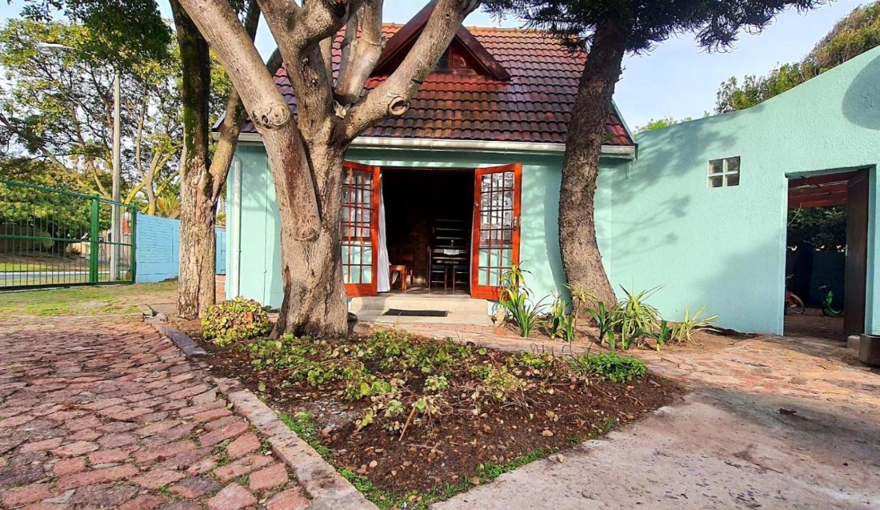 Cozy Cottage +/- 500M From The Beach كيب تاون المظهر الخارجي الصورة